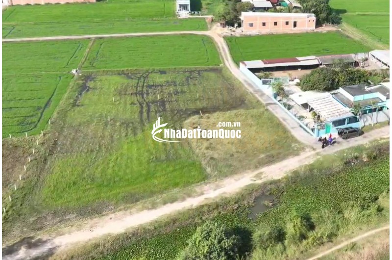 CẦN BÁN GẤP 5 LÔ ĐẤT NỀN XÃ ĐỨC HÒA, LONG AN – NGAY TRỤC ĐT.823D